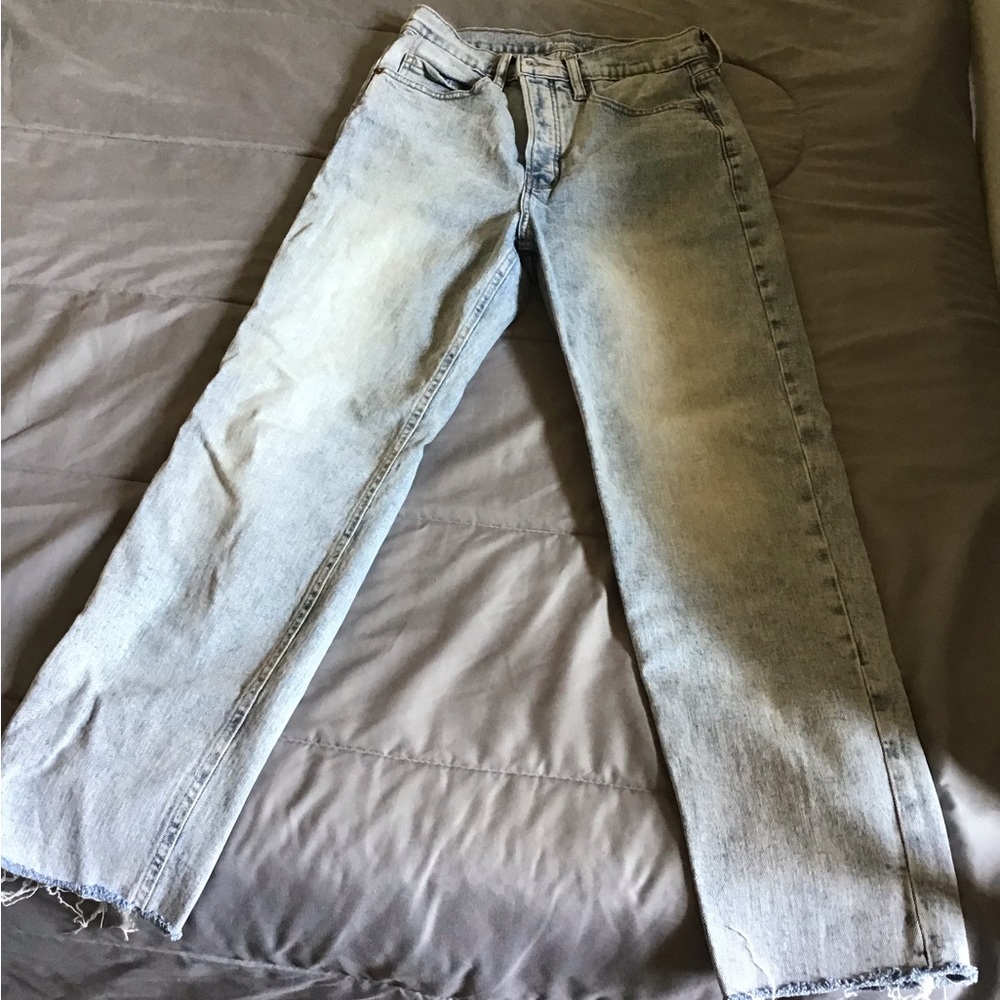 Old Navy Extra High Rise Sky-High Straight Jean